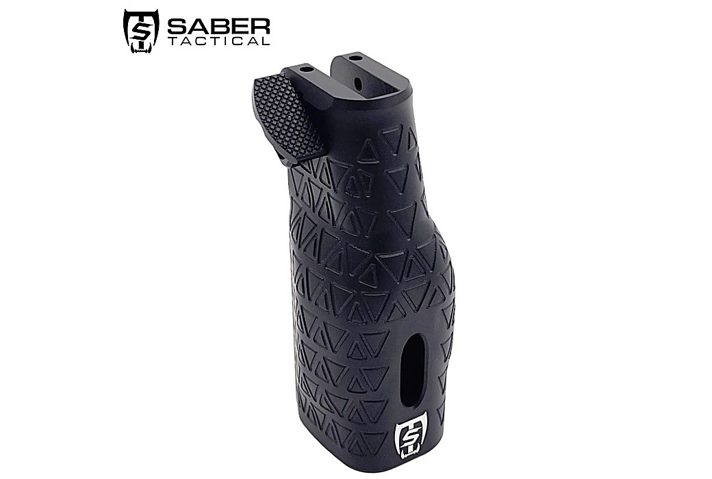 Saber Tactical Punho Vertical AR-Style